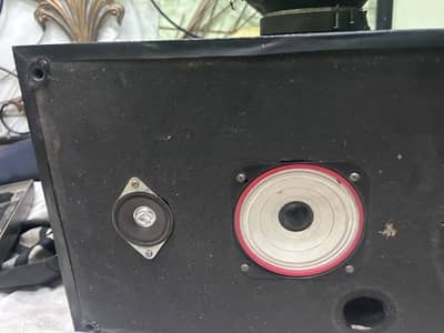 Speakers for sale 60 waat spotted hn10 by 8 condtion