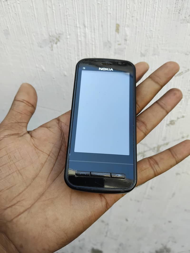 Nokia C6 1