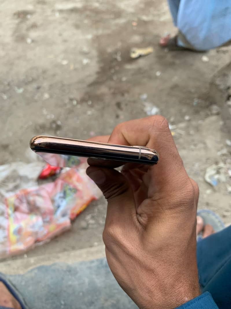 Apple iPhone XS 2