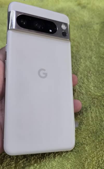Google Pixel 8 Pro
