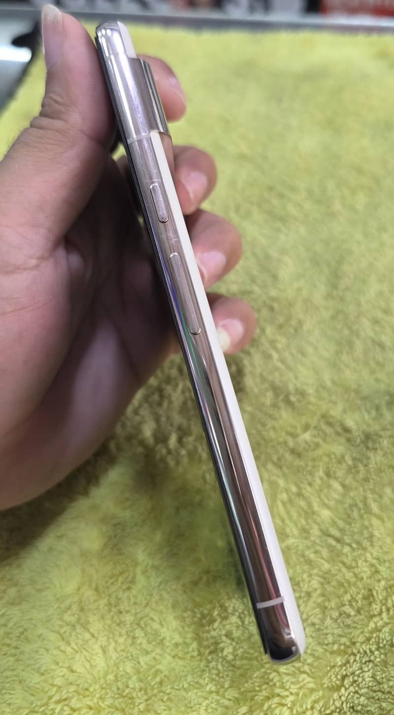 Google Pixel 8 Pro 2
