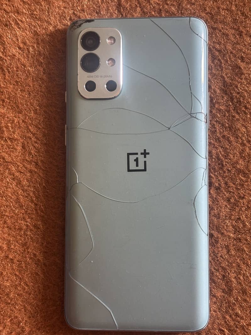 One Plus 9R 3
