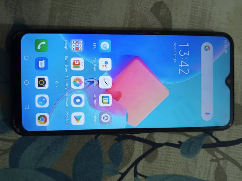 Tecno Spark 8C 1