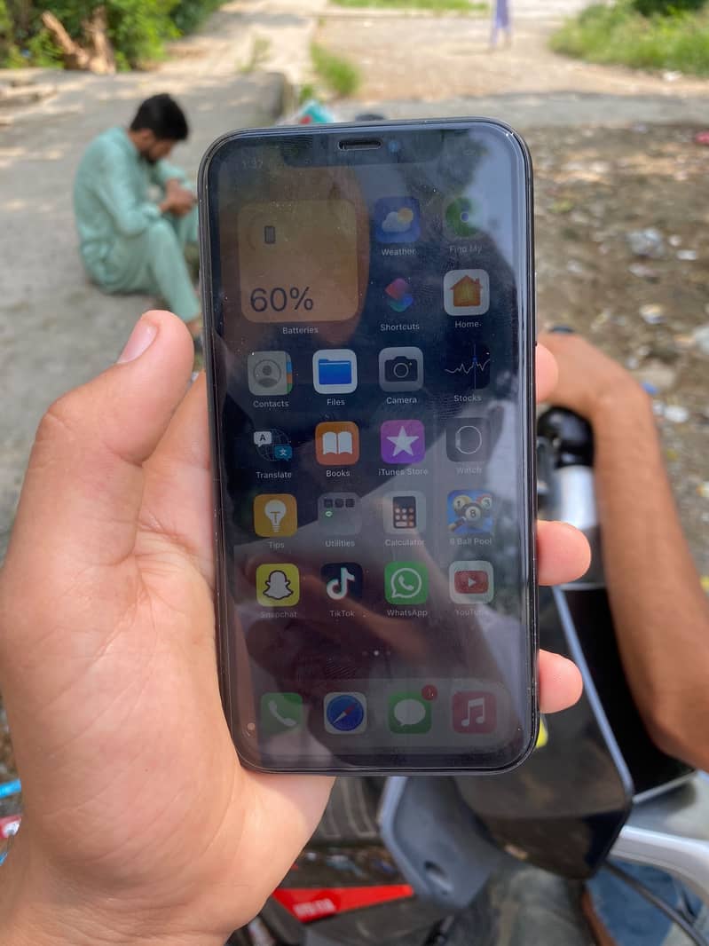 Apple iPhone 11 5