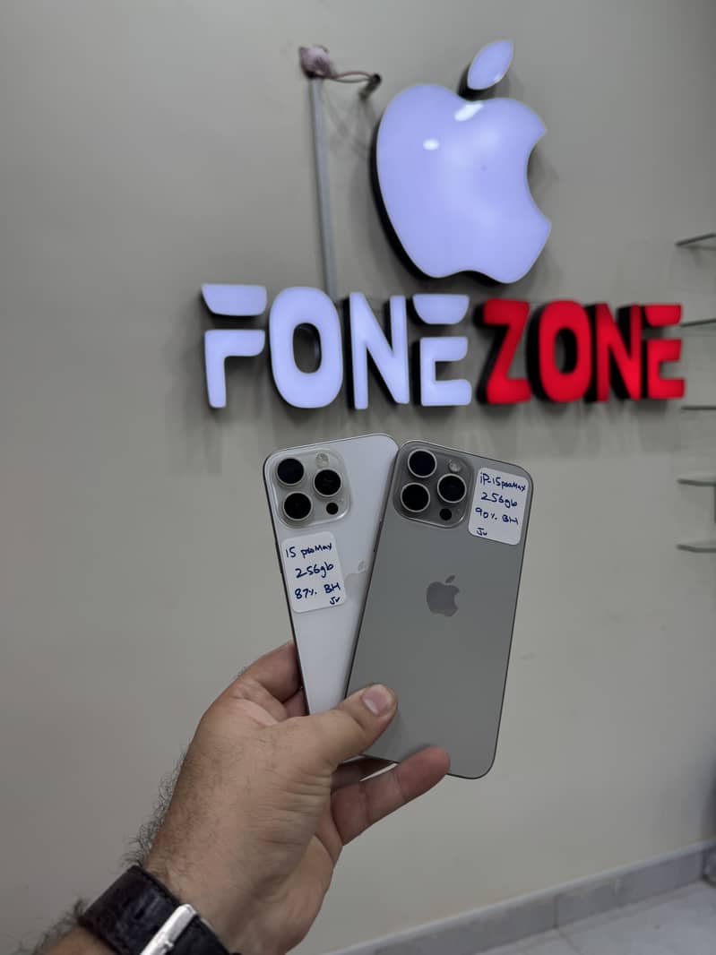Apple iPhone 15 Pro Max 0