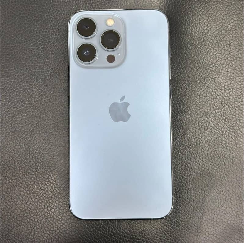 Apple iPhone 13 Pro 2