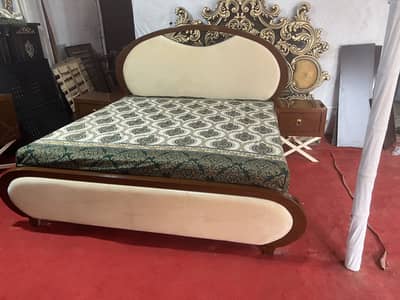 Double bed / bed set / wooden bed / bed / Furniture / king size bed