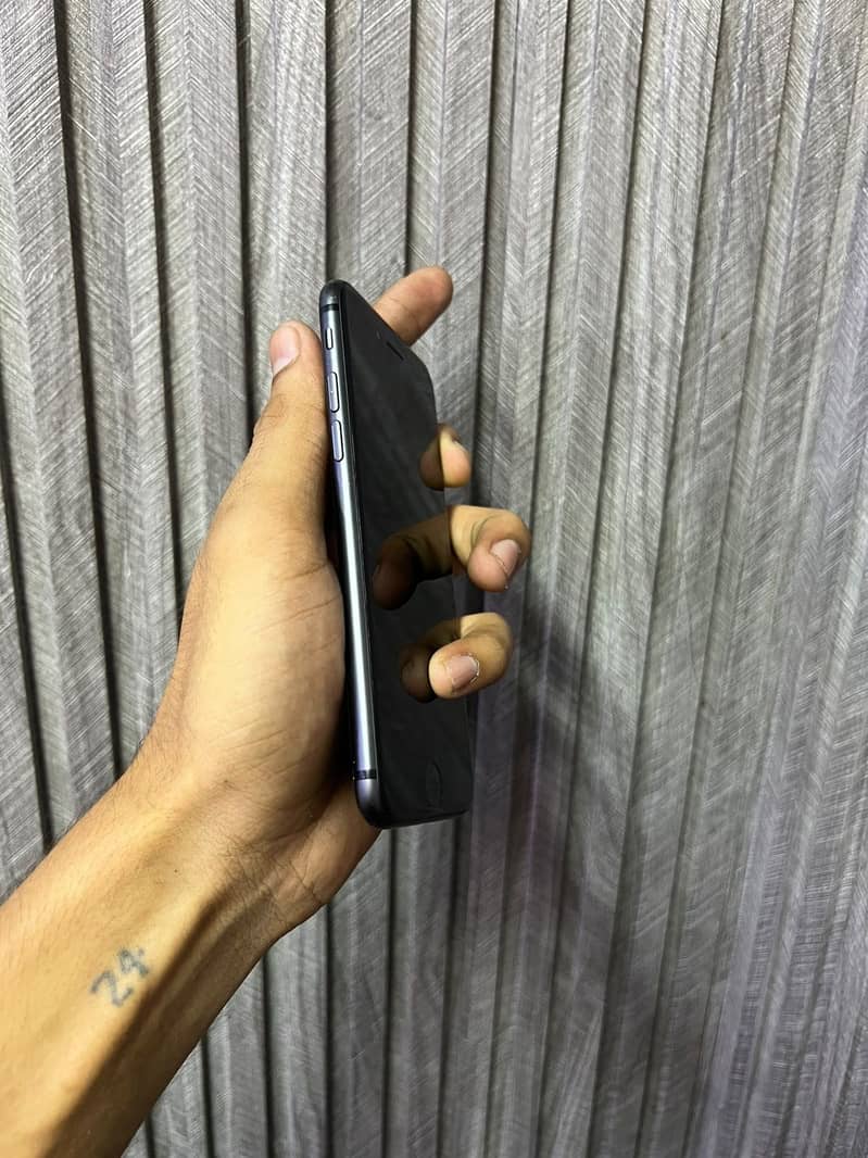 Iphone 8 sim time 5