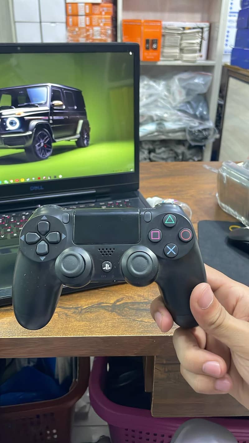 PS4 controller 1