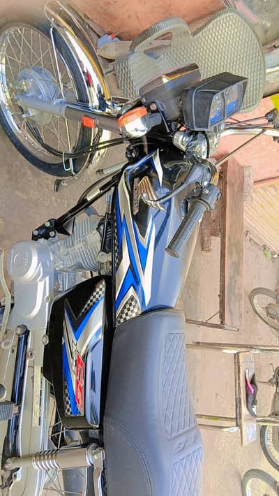 HONDA CG125 2025 10/10