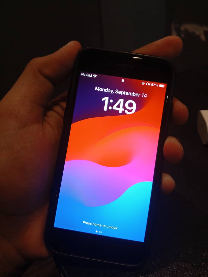 Apple iPhone SE 3rd gen 1
