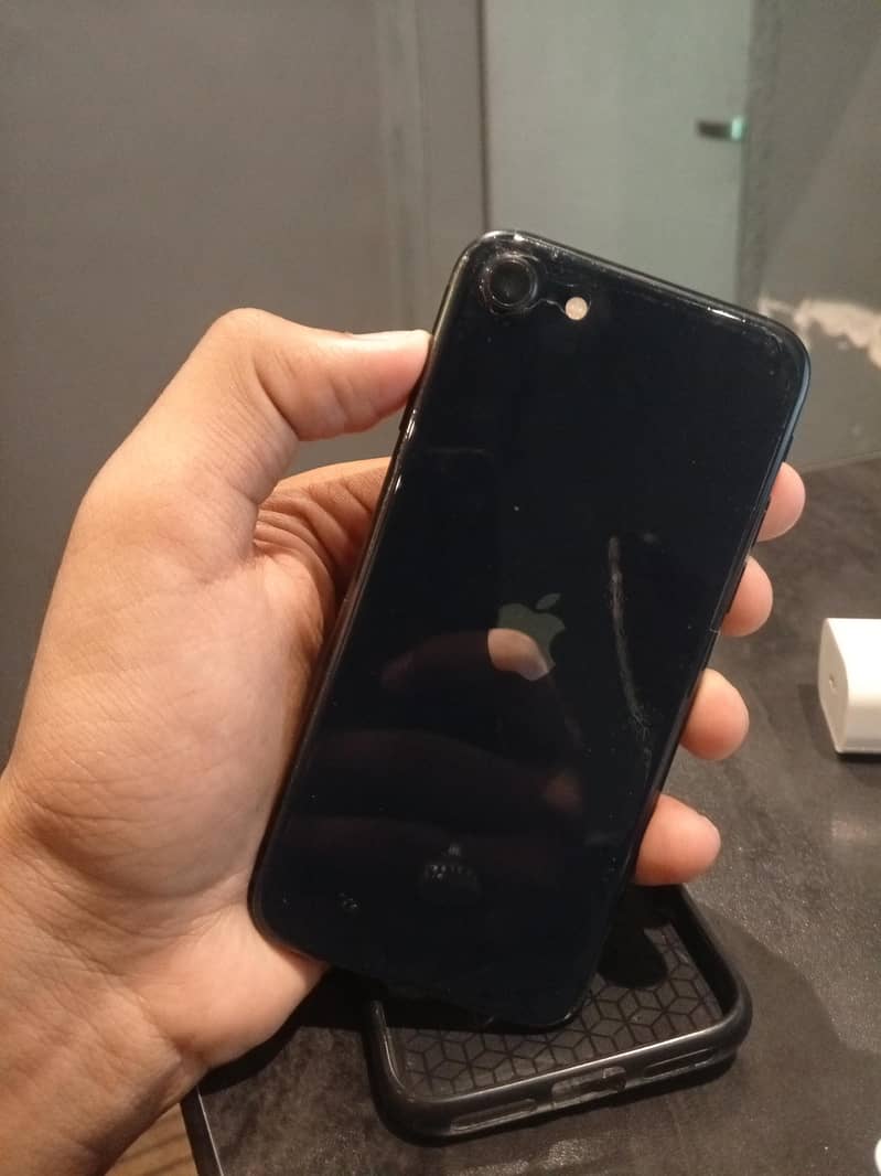 Apple iPhone SE 3rd gen 5