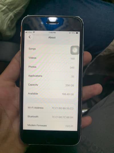 Apple iPhone SE