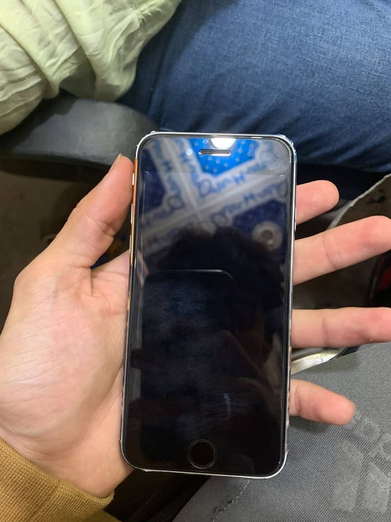 Apple iPhone SE 2