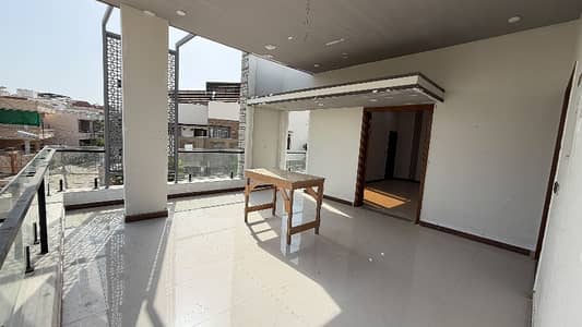 BRAND NEW LUXURY CRORE BUNGALOW FOR SALE GULISTAN-E-JAUHAR BLOCK 14