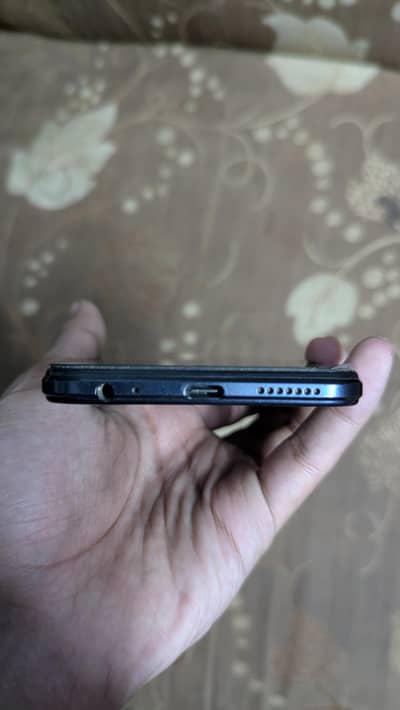 Infinix Hot 12