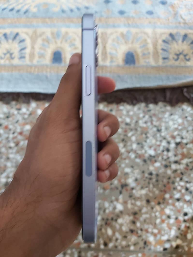 Apple iPhone 12 2