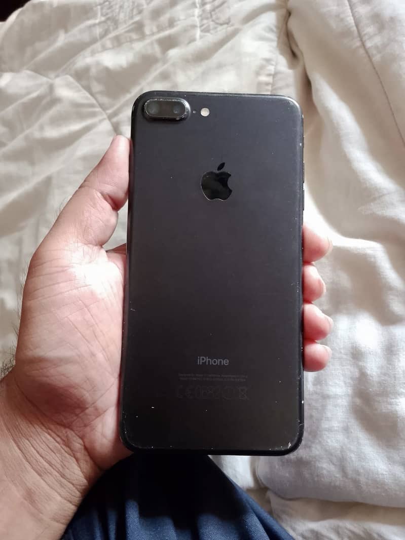 Apple iPhone 7 Plus 2