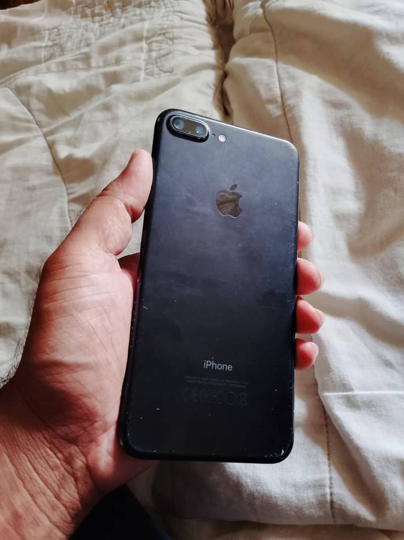Apple iPhone 7 Plus 3