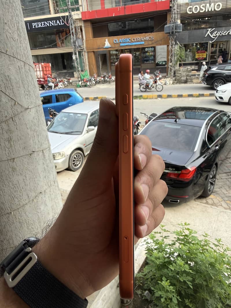 Apple iPhone 17 Pro Max 3