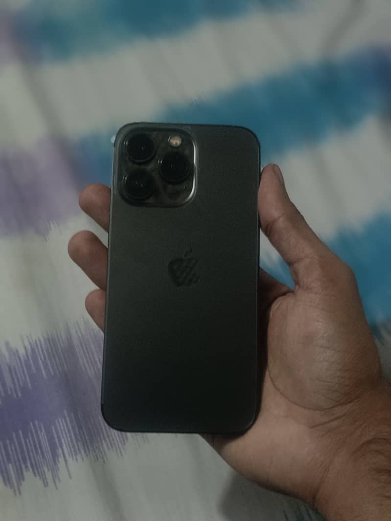 Apple iPhone 13 Pro 0