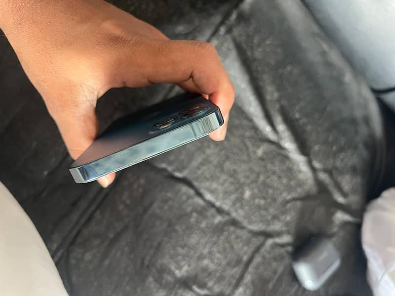 Apple iPhone 12 Pro 3