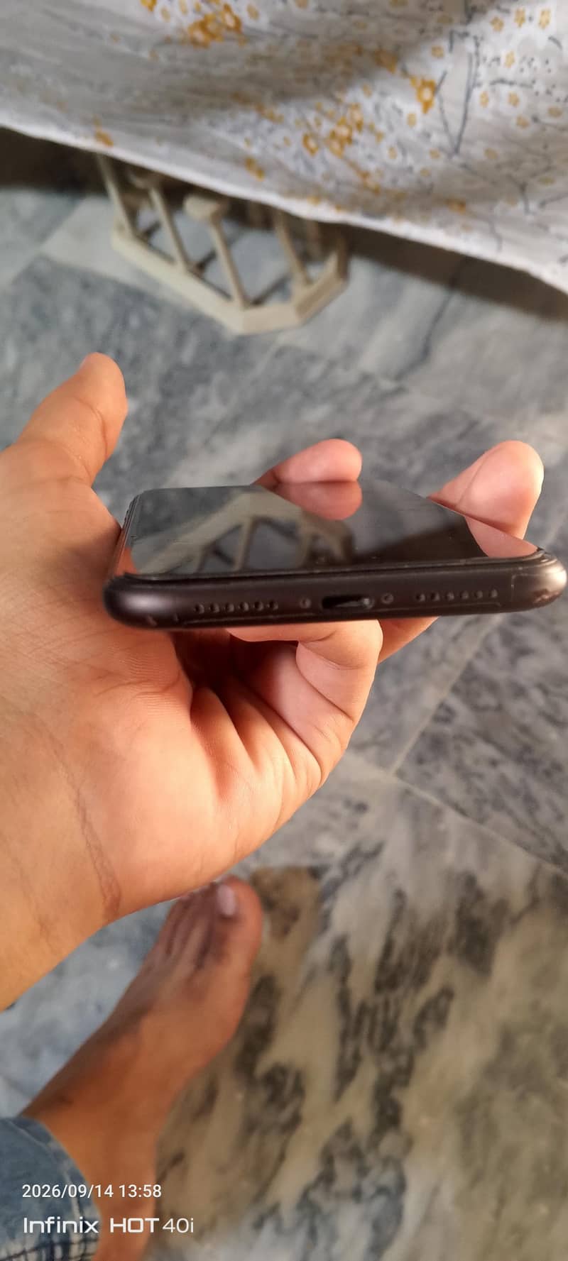 Apple iPhone 11 3