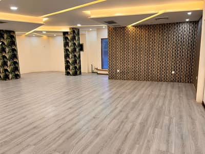 1300 Square Feet Brand New Corporate Office Near Liberty Market Gulberg Lahore Real Pictures