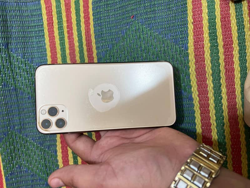 Apple iPhone 11 Pro Max 0