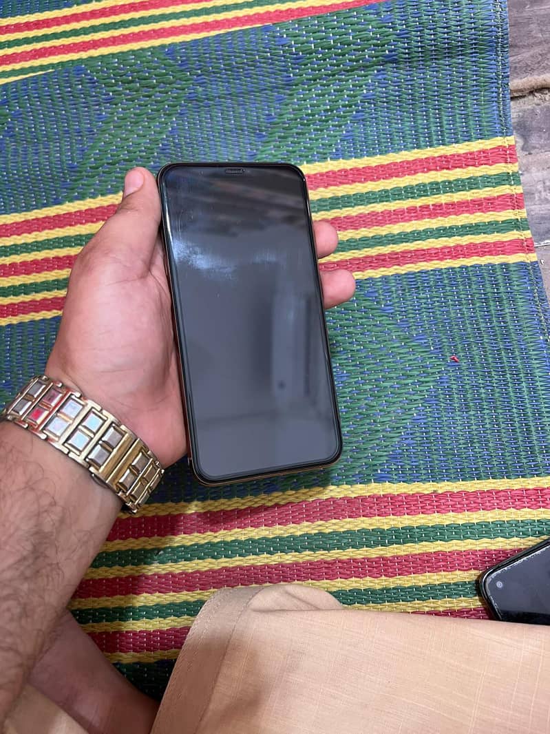 Apple iPhone 11 Pro Max 5