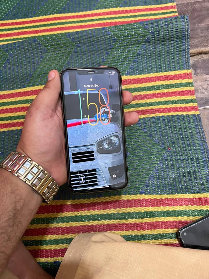 Apple iPhone 11 Pro Max 6
