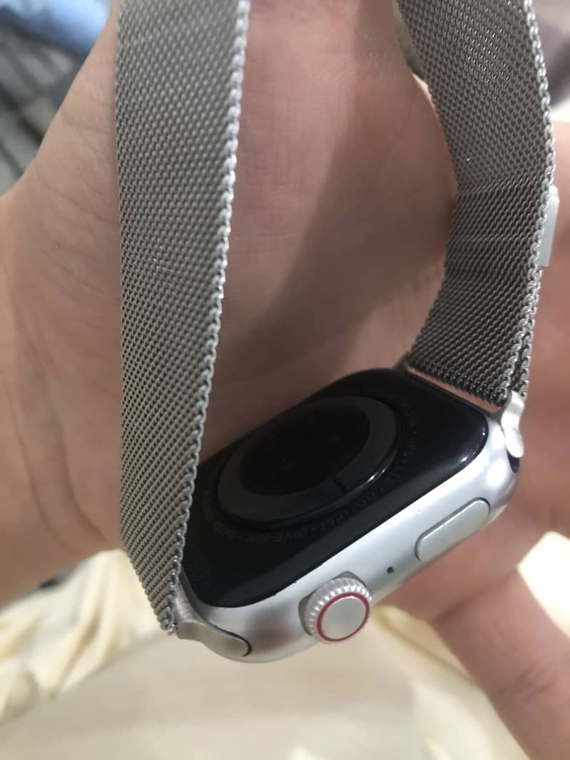 Smart watch 1