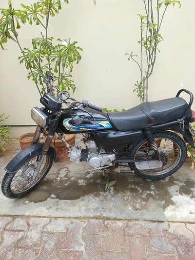 HERO 70 CC ALL OK IN EXCELLENT CONDITION ALL FILES CPLC CLEAR