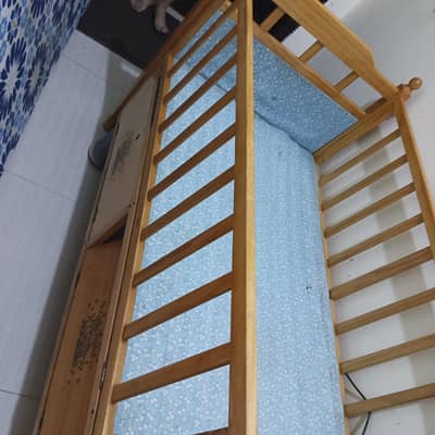 baby crib for sell used for 1 year I brought it 17000want to sell