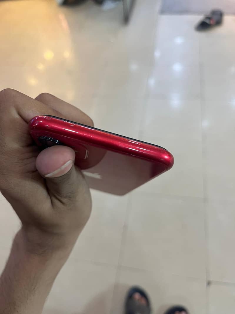 Apple iPhone 11 3