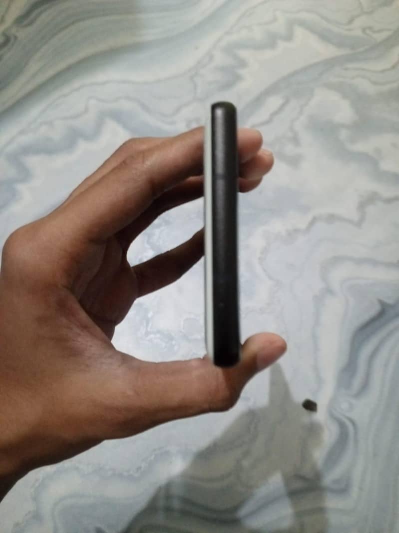 Google Pixel 6a 5