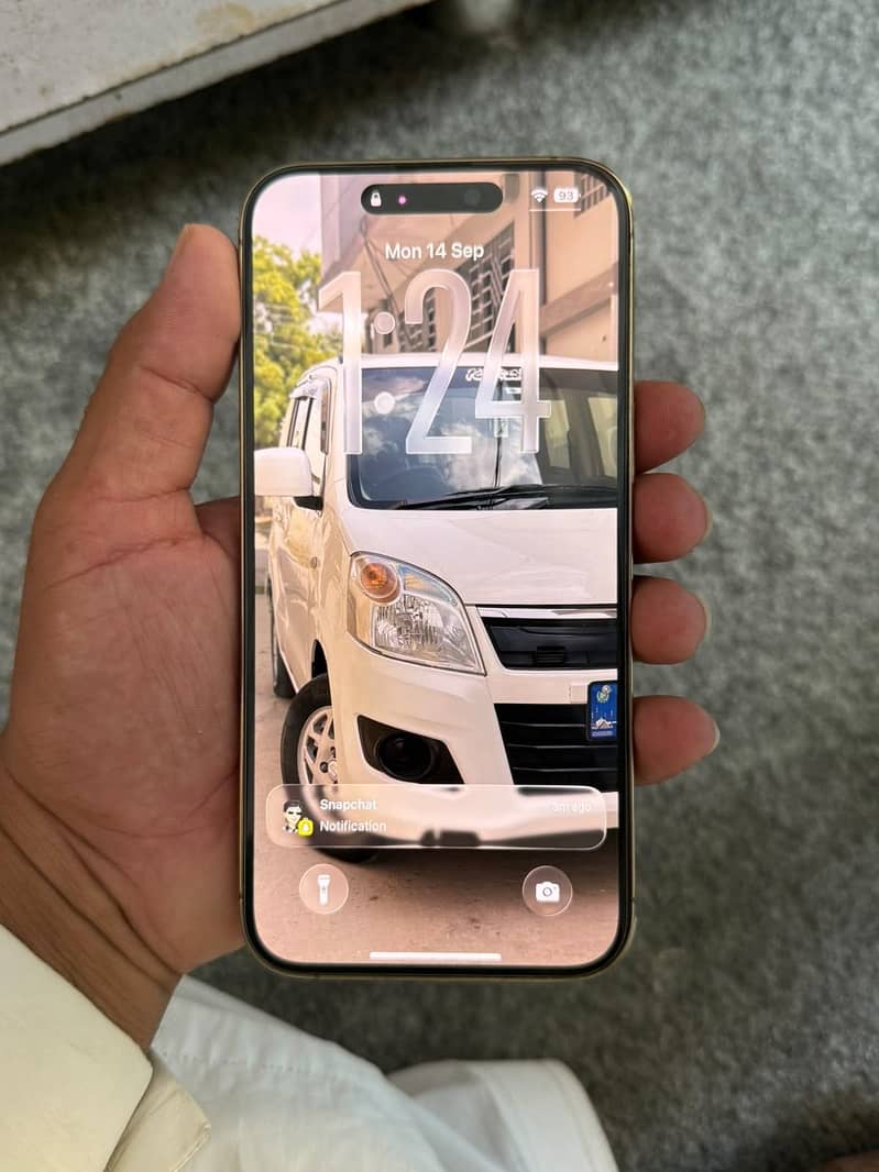 Apple iPhone 14 Pro Max 4