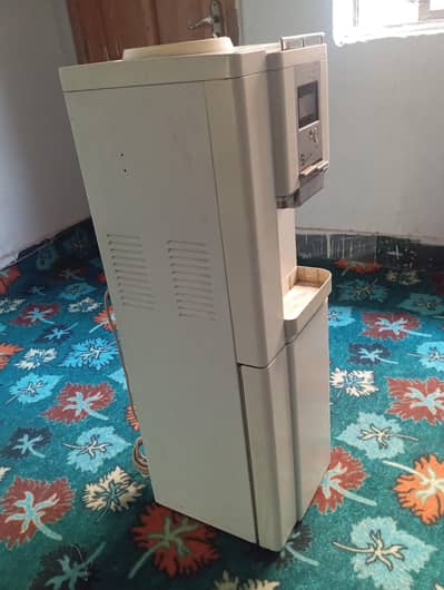 water dispenser