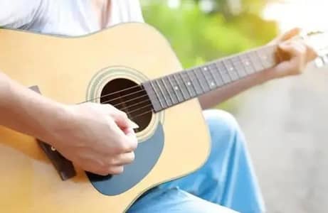 LEARN TO PLAY GUITAR