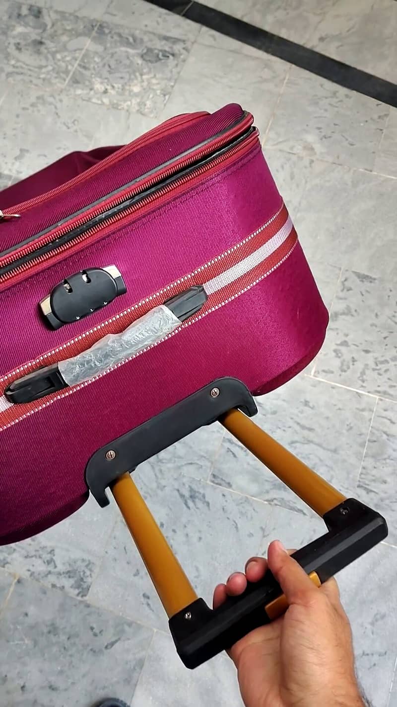 Large Size Suitcase 3