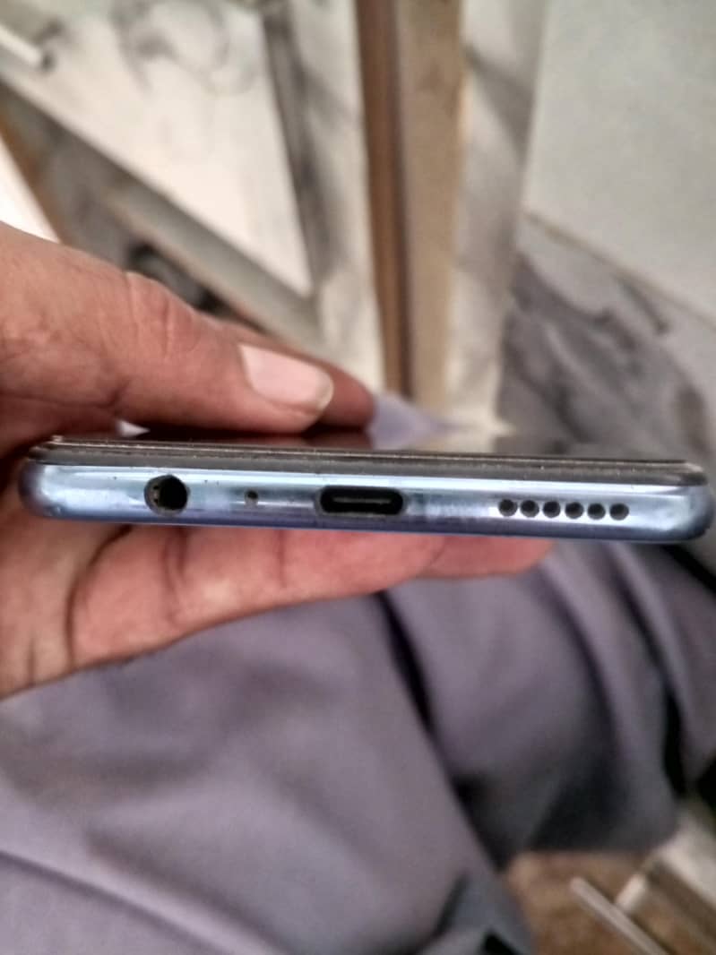 Vivo V21e 2
