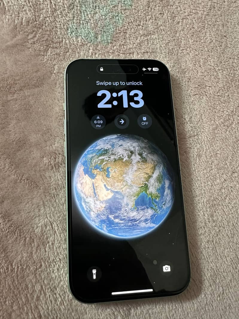 Apple iPhone 15 5