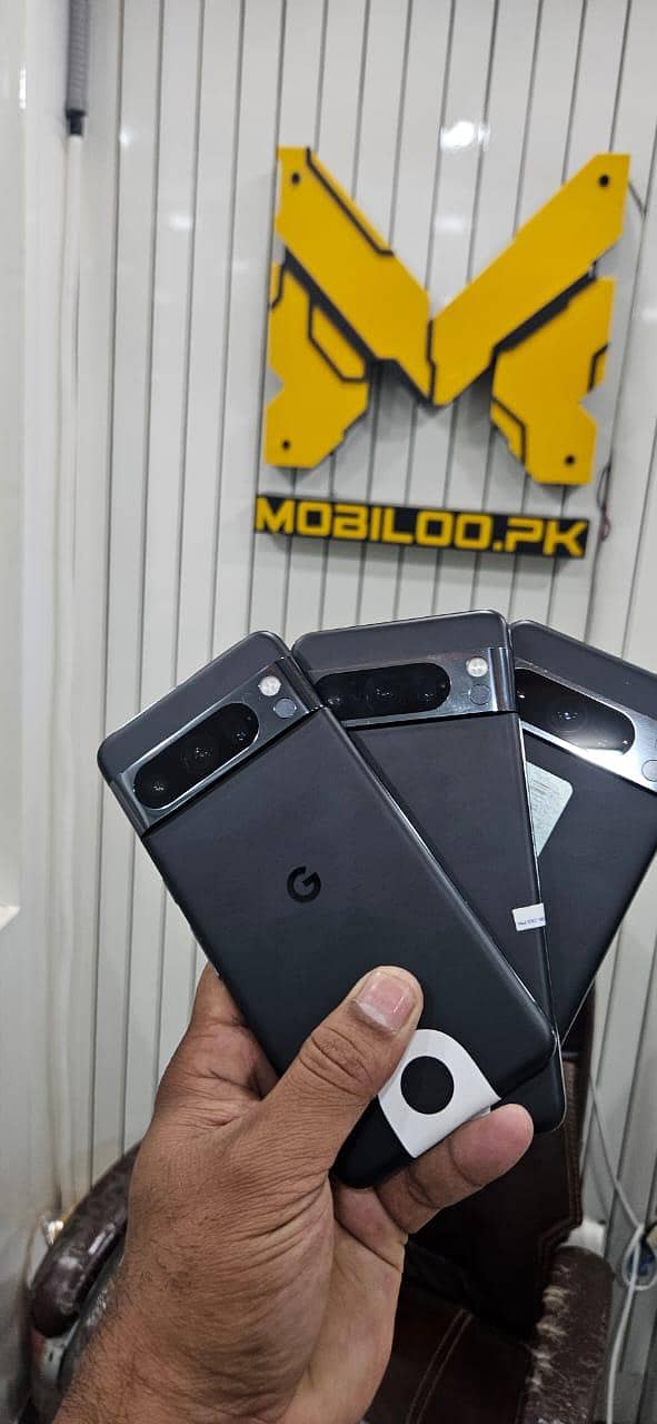 Google Pixel 8 Pro official 2