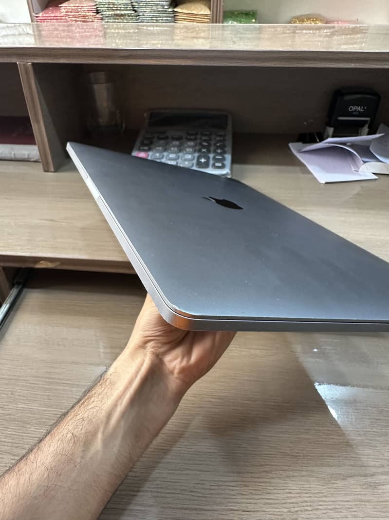 MacBook Pro 2017 15” 8