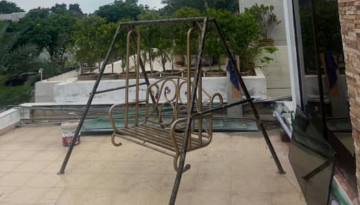Very elegant swing for out door gardens