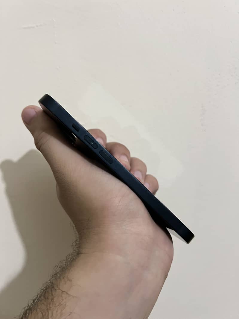 Apple iPhone 14 0