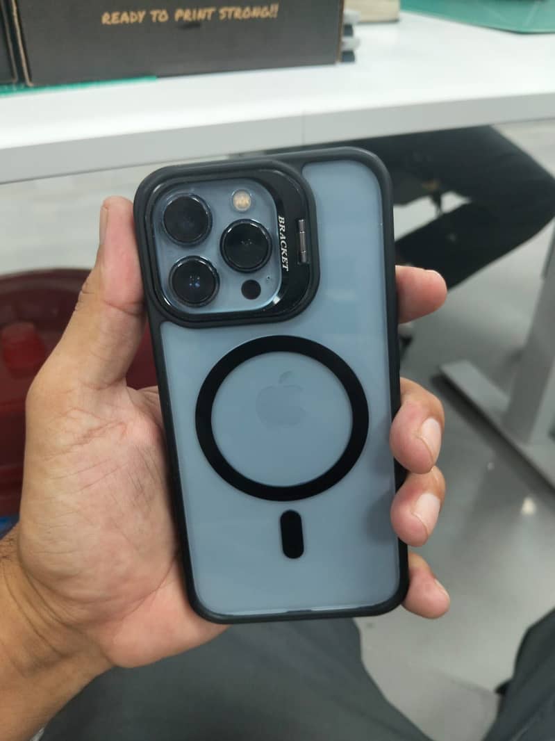 Apple iPhone 13 Pro 2