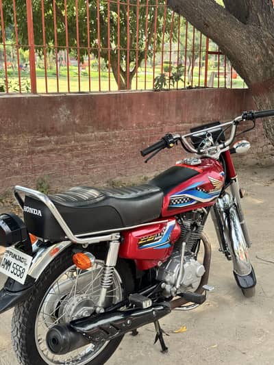 Honda CG 125 2022 model  Red colour