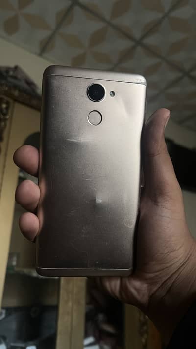 Huawei Y7 Prime