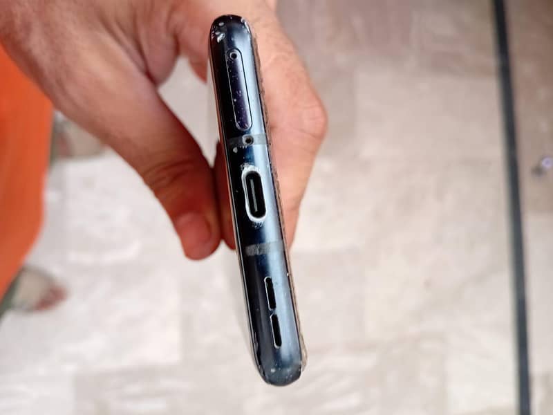One Plus 8.8/128 2